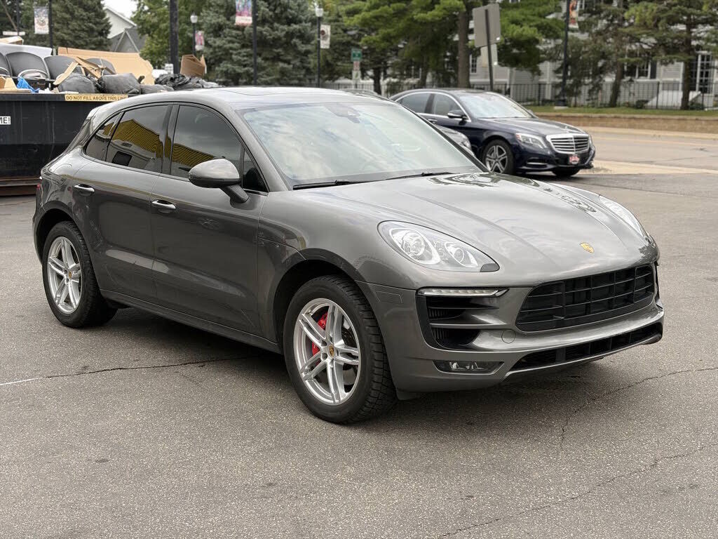 2015 PORSCHE Macan