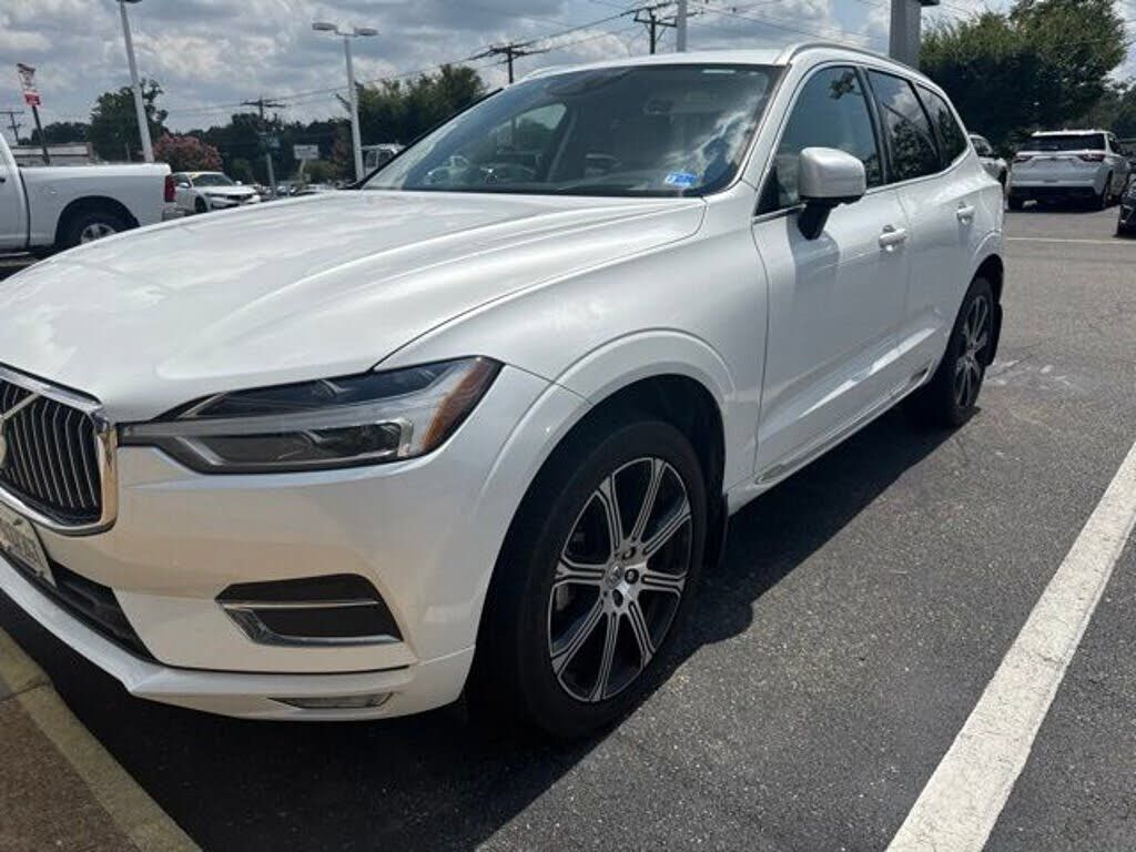 2021 VOLVO XC60