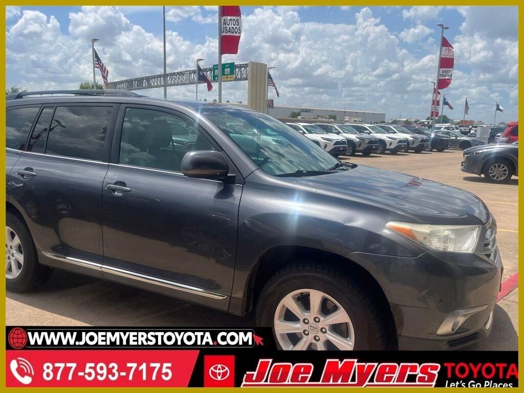 2013 TOYOTA Highlander