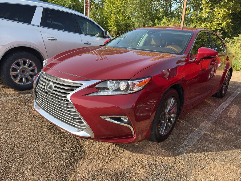 2018 LEXUS ES
