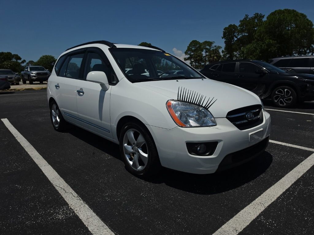 2008 KIA Rondo