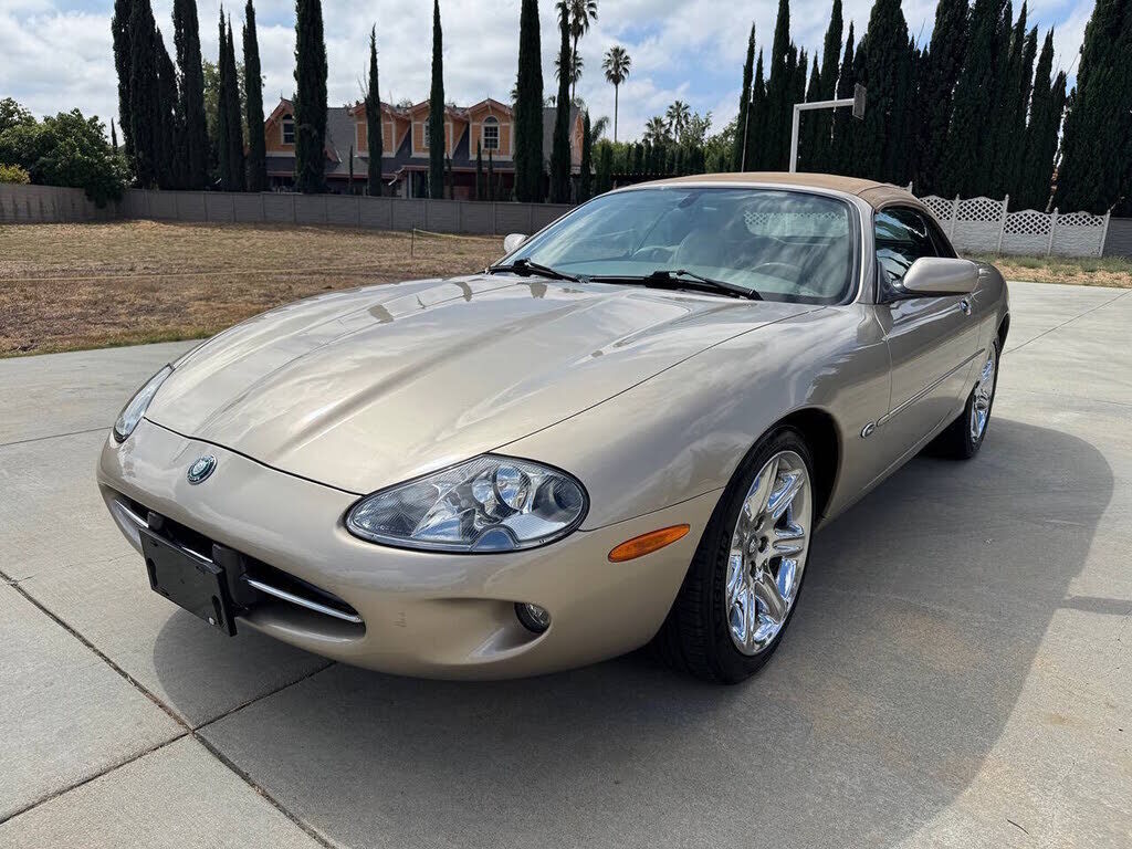 2000 JAGUAR XK8