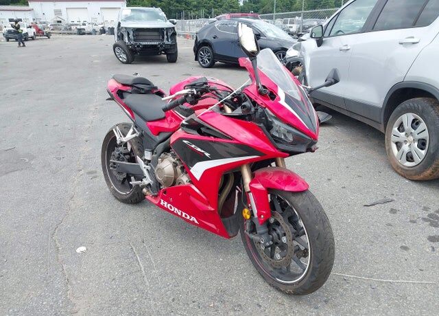 2022 HONDA CB