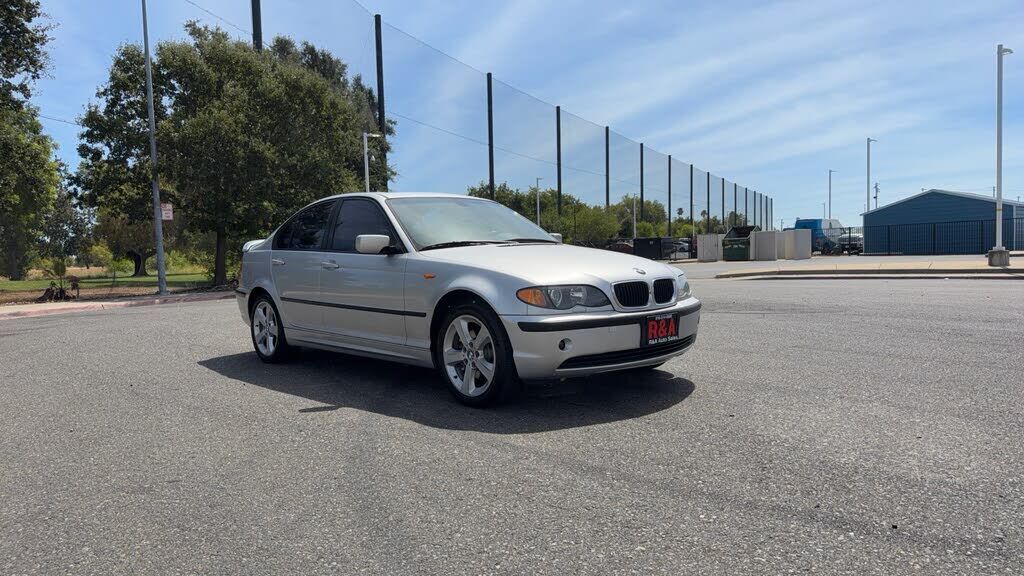 2005 BMW 3 Series