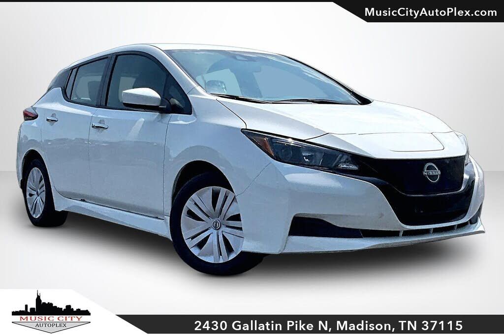 2025 NISSAN Leaf