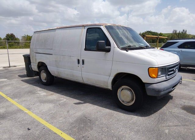 2005 FORD E-250
