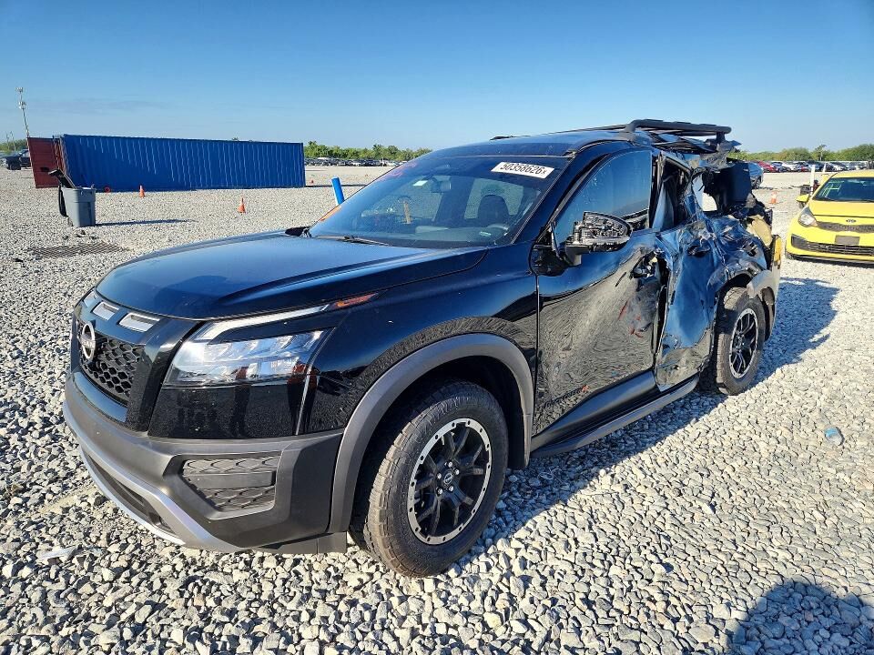 2024 NISSAN Pathfinder