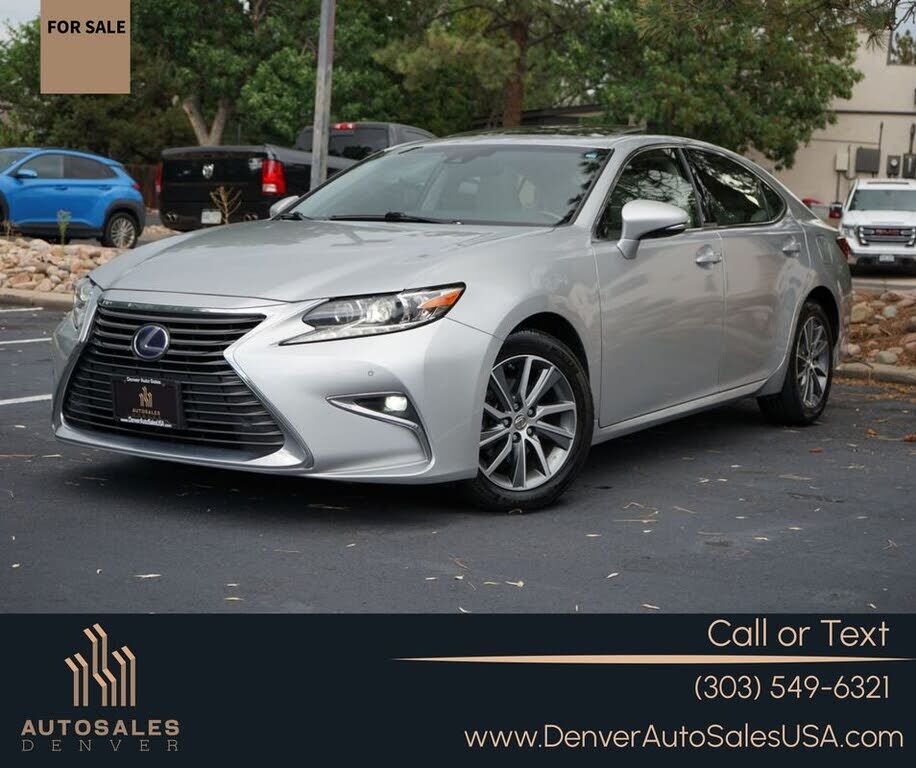 2017 LEXUS ES
