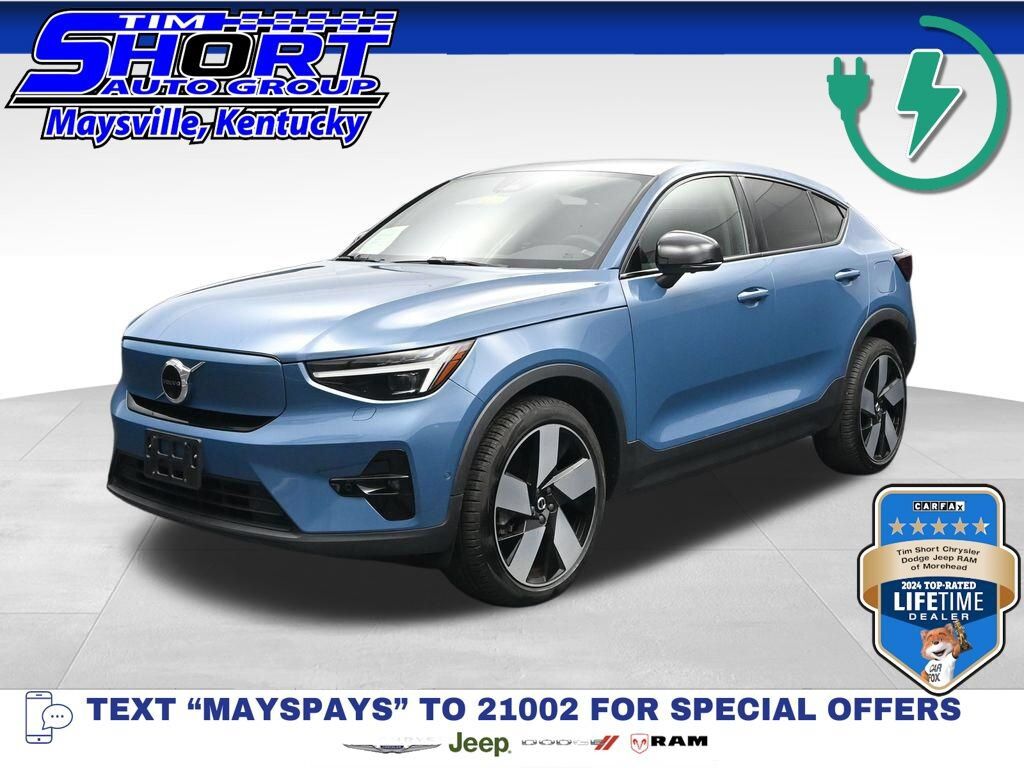 2023 VOLVO C40