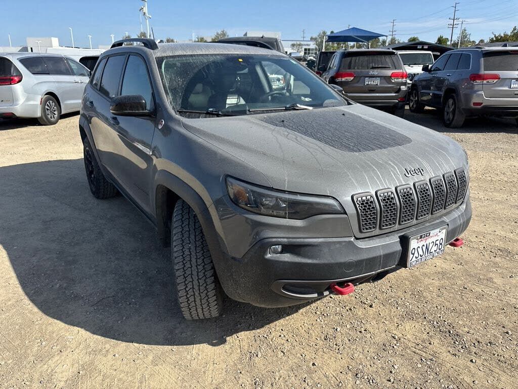 2022 JEEP Cherokee