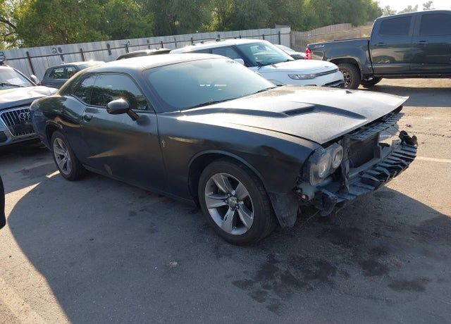 2017 DODGE Challenger