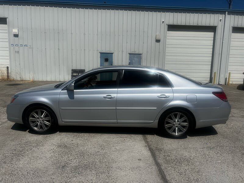 2007 TOYOTA Avalon
