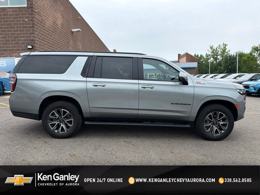 2024 CHEVROLET Suburban