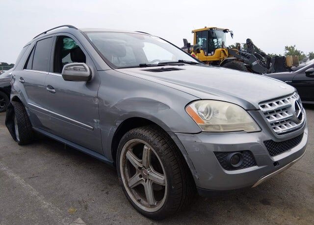 2010 MERCEDES-BENZ M-Class