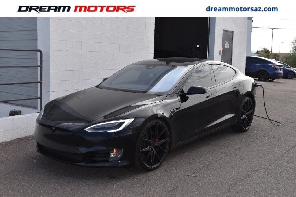 2016 TESLA Model S