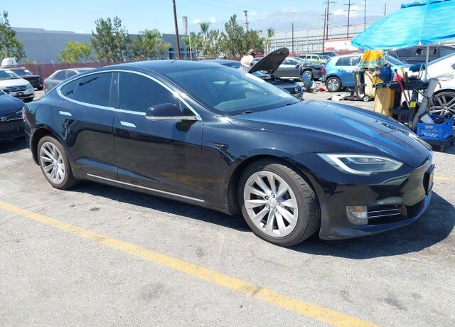 2017 TESLA Model S