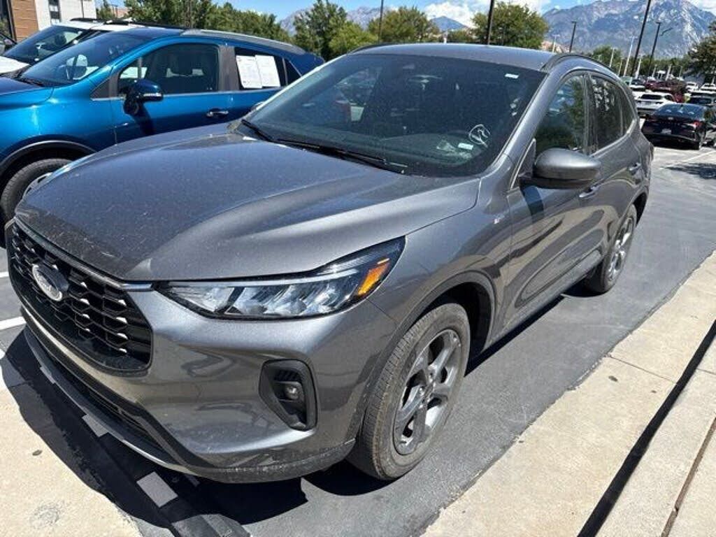 2025 FORD Escape