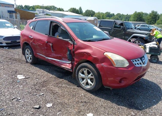 2011 NISSAN Rogue