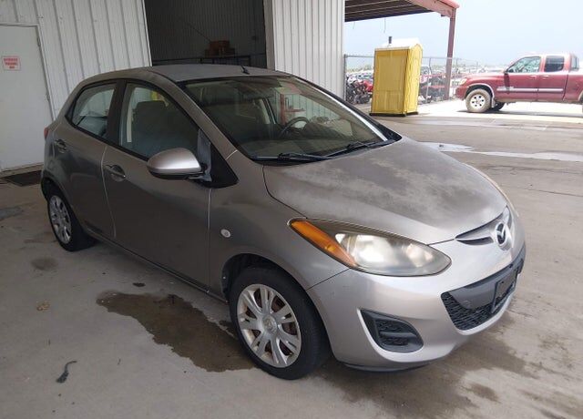 2011 MAZDA Mazda2