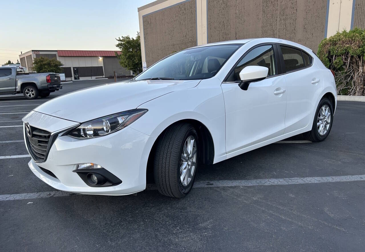 2016 MAZDA Mazda3