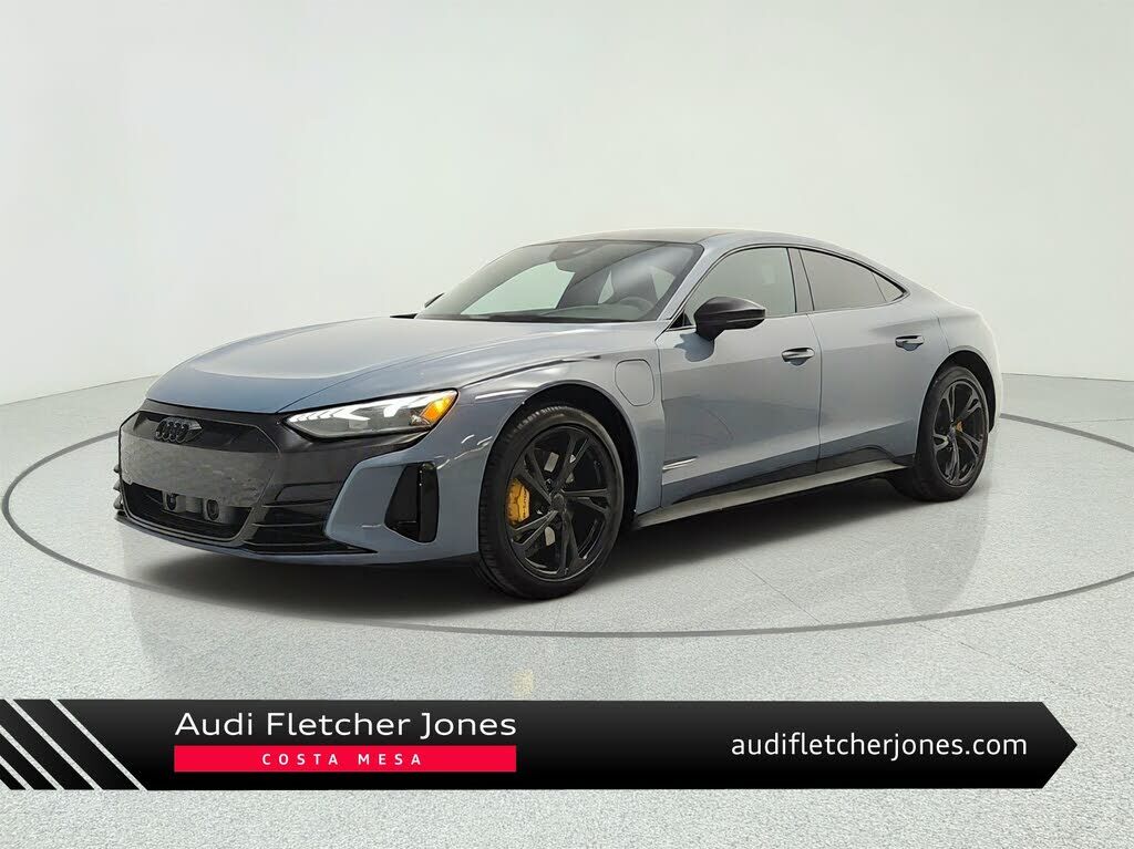 2022 AUDI e-tron