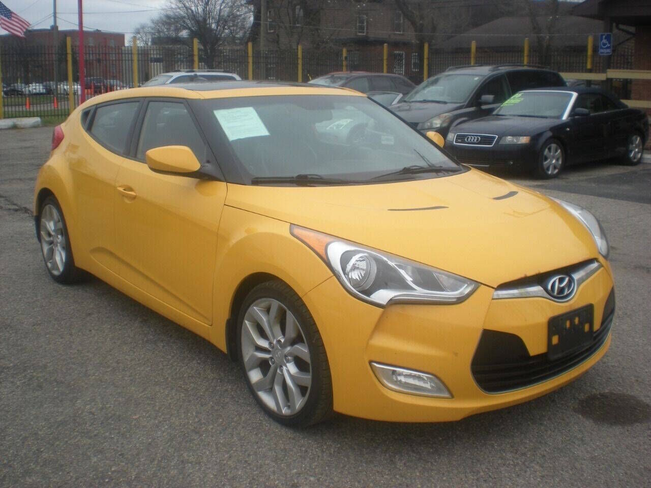 2012 HYUNDAI Veloster
