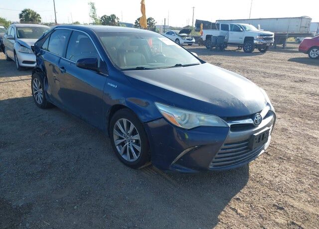 2016 TOYOTA Camry
