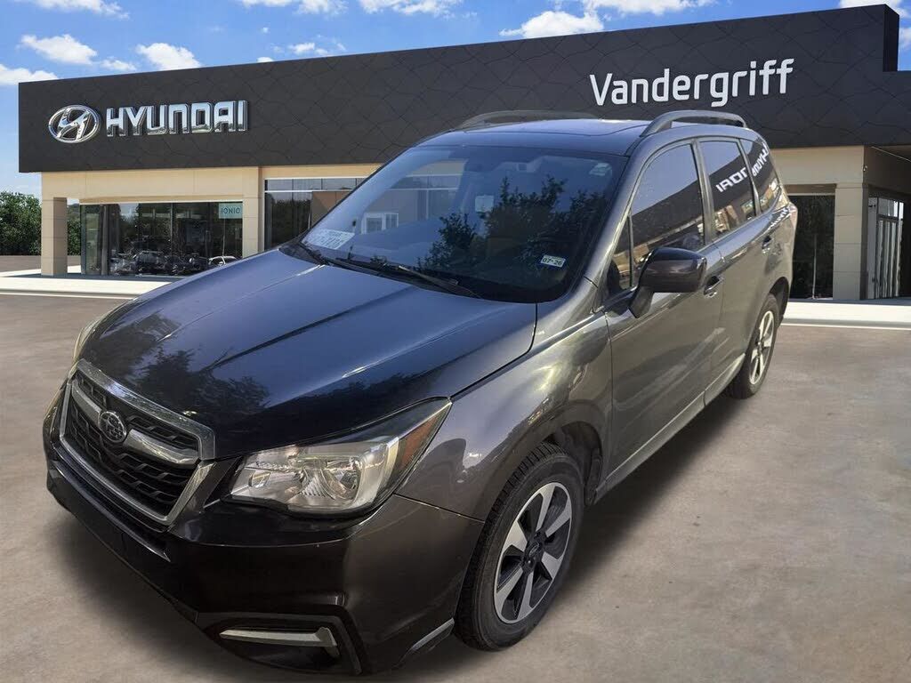 2017 SUBARU Forester