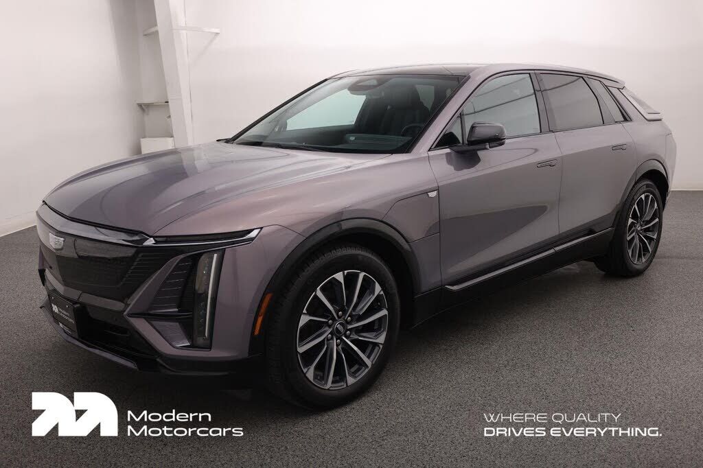 2024 CADILLAC Lyriq