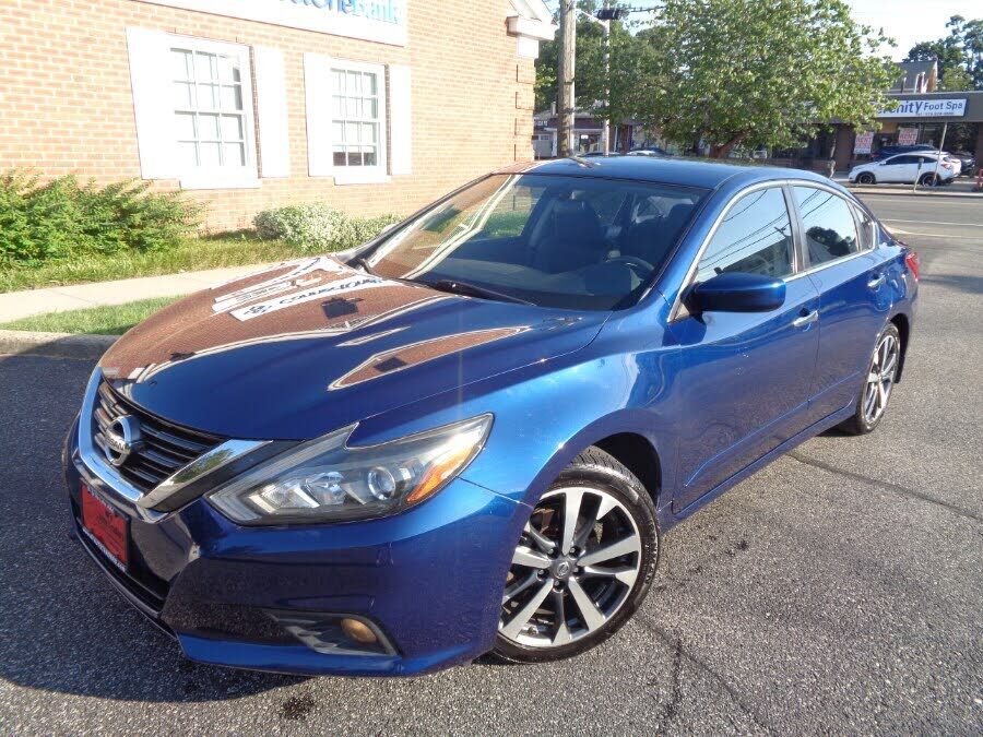 2017 NISSAN Altima