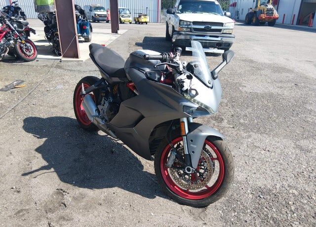 2019 DUCATI SuperSport
