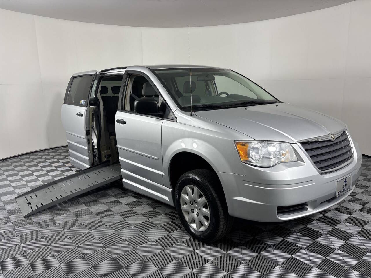 2008 CHRYSLER Town and Country
