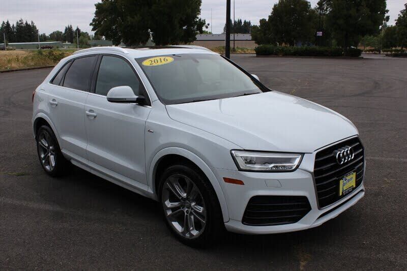 2016 AUDI Q3