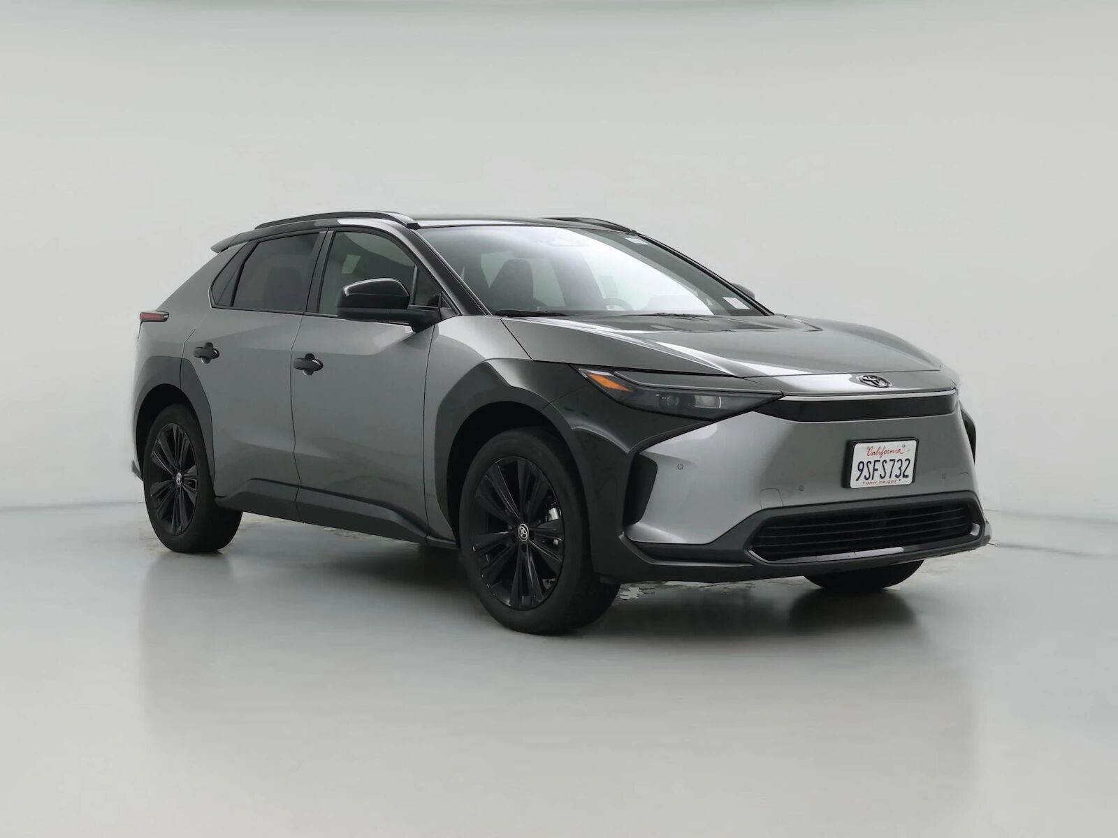 2025 TOYOTA bZ4X
