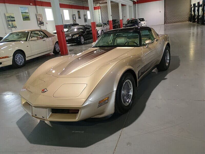 1982 CHEVROLET Corvette