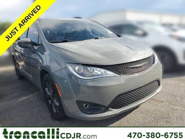 2020 CHRYSLER Pacifica