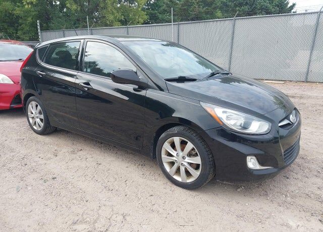 2012 HYUNDAI Accent