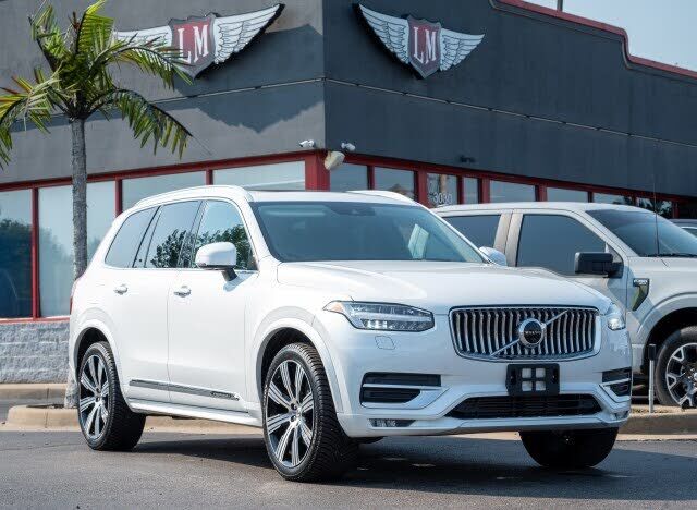 2020 VOLVO XC90