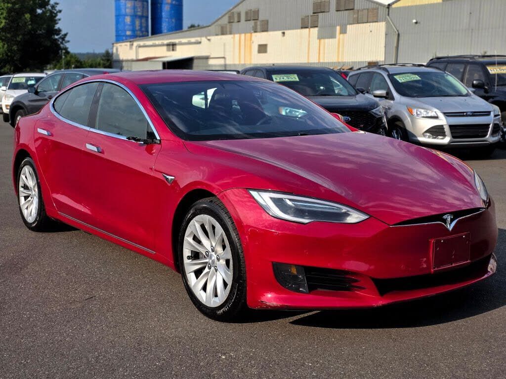 2017 TESLA Model S