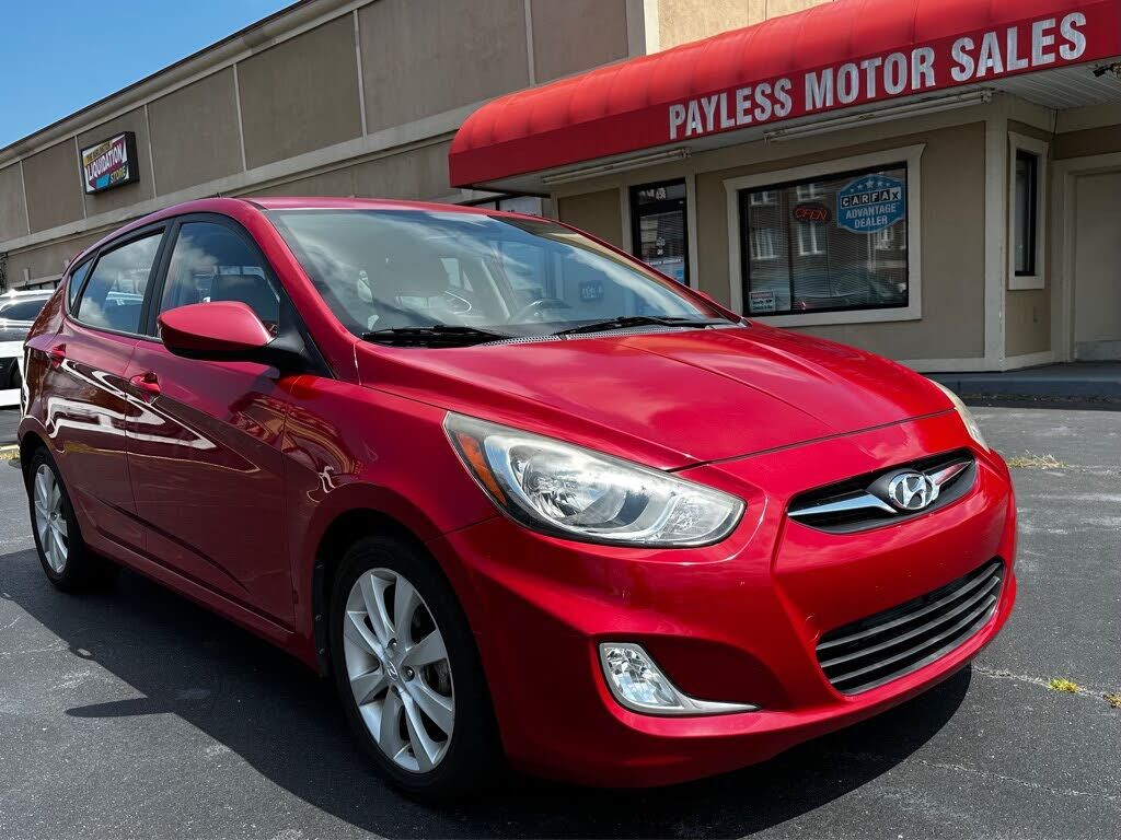 2012 HYUNDAI Accent