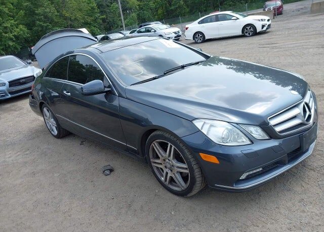 2010 MERCEDES-BENZ E-Class