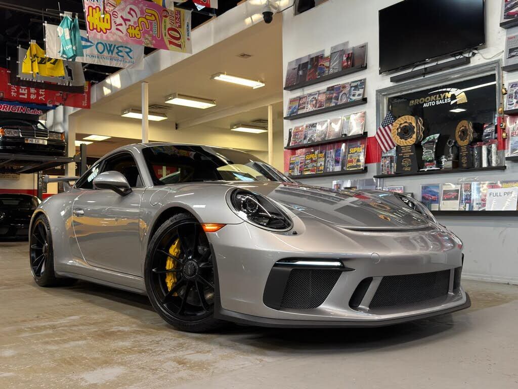 2018 PORSCHE 911