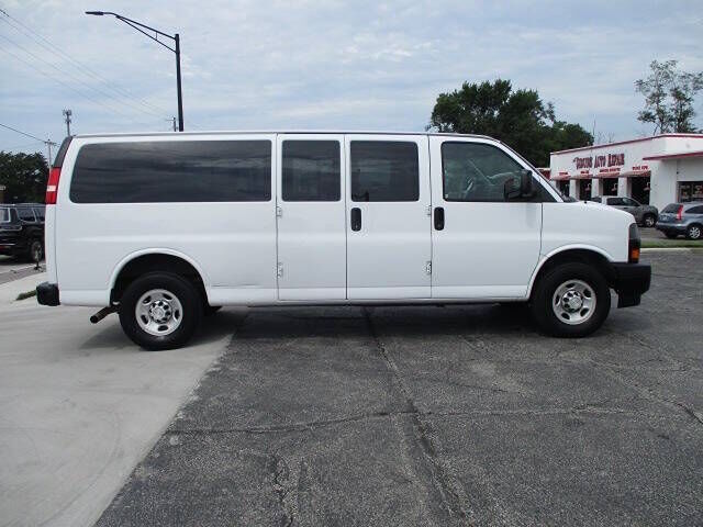 2019 CHEVROLET Express