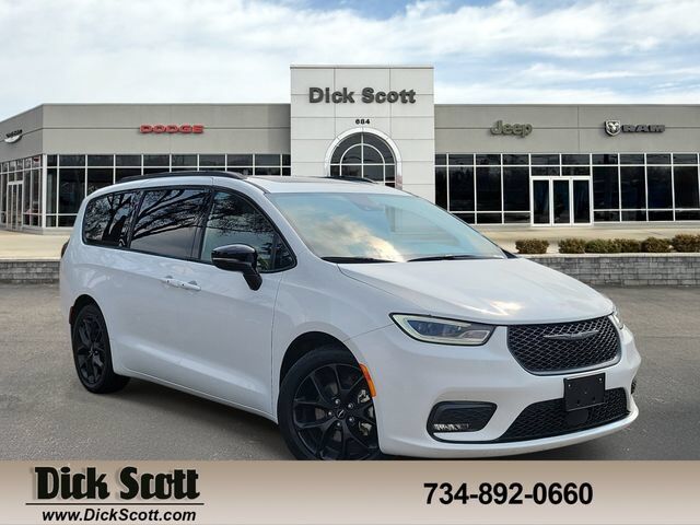 2025 CHRYSLER Pacifica