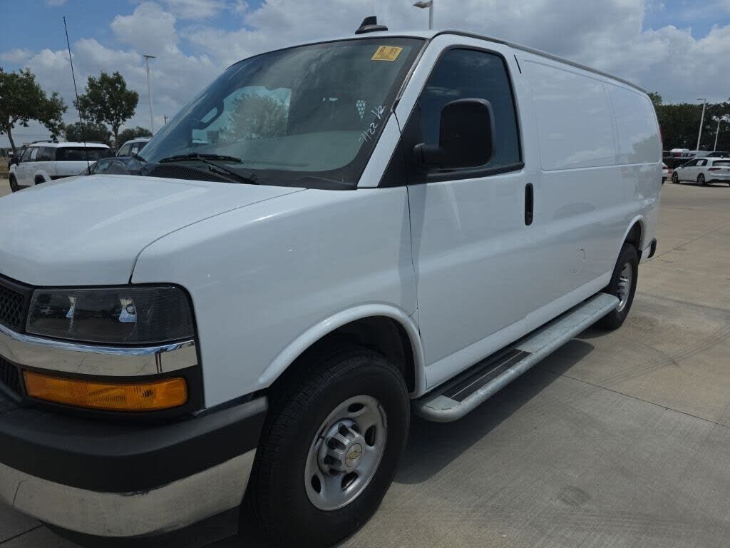 2025 CHEVROLET Express