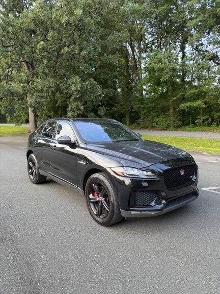 2017 JAGUAR F-Pace