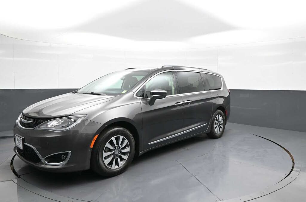 2020 CHRYSLER Pacifica