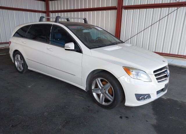 2011 MERCEDES-BENZ R-Class