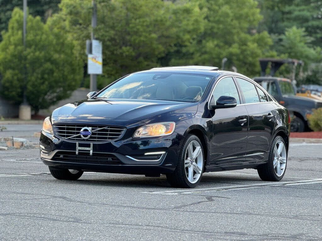 2016 VOLVO S60