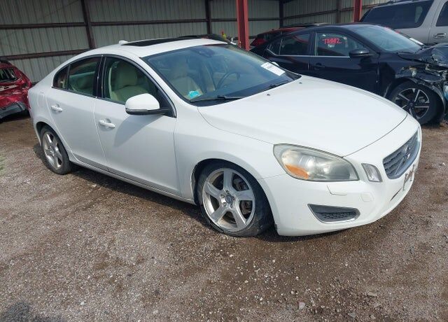 2012 VOLVO S60